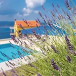 Daire 2 Bedroom Cozy In Crikvenica