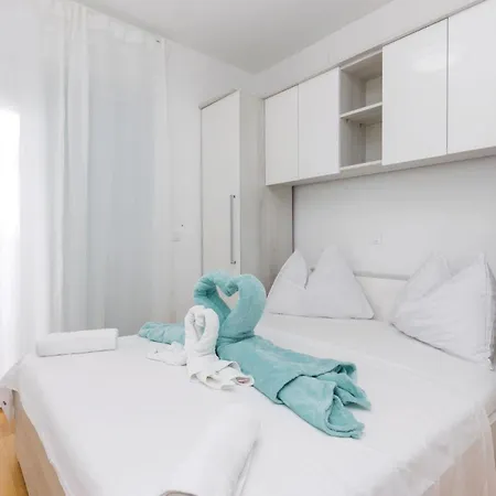 Apartment Cozy In With House Sea View Crikvenica