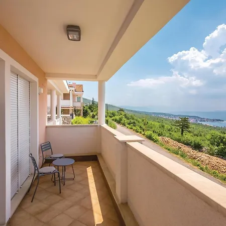 Apartment Cozy In With House Sea View
